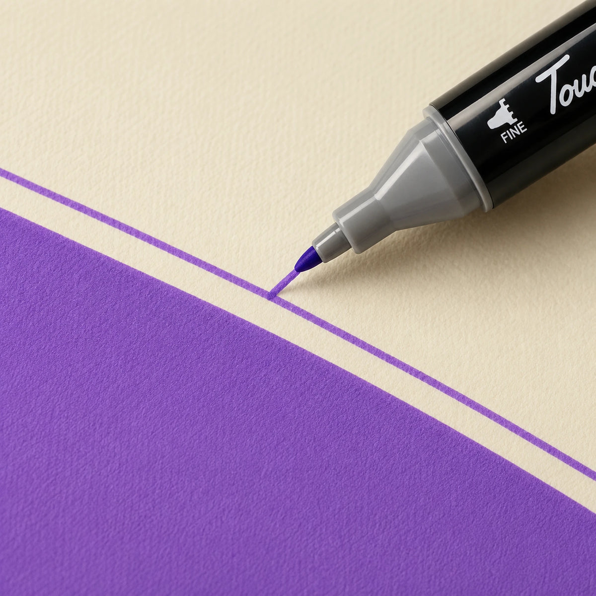 Fine bullet nib of a Touch Aibao marker drawing a crisp thin 82 Light Violet line on ivory art paper